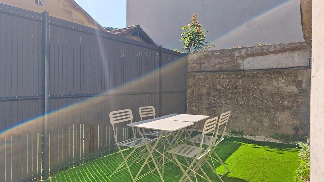 Photo of Patio Balcony in Alpes-Romans