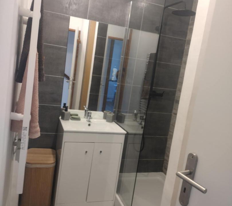Photo of Bathroom in Flace