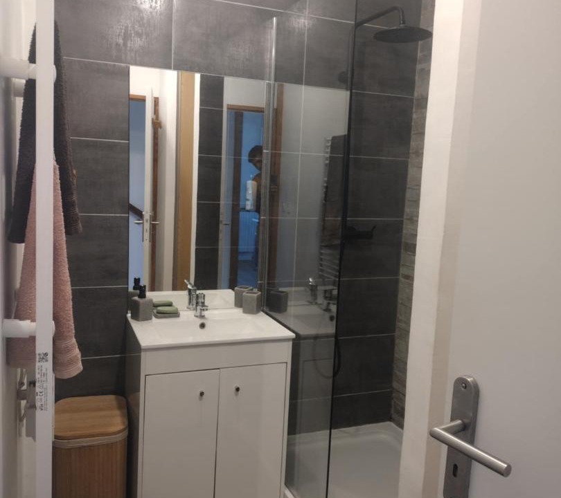 Photo of Bathroom in Flace