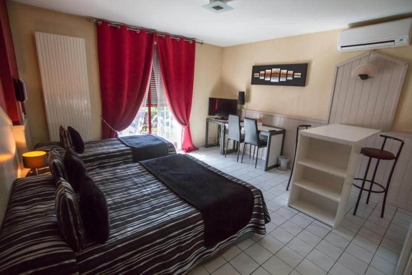 Photo of Bedroom in Roussillon-en-Isere
