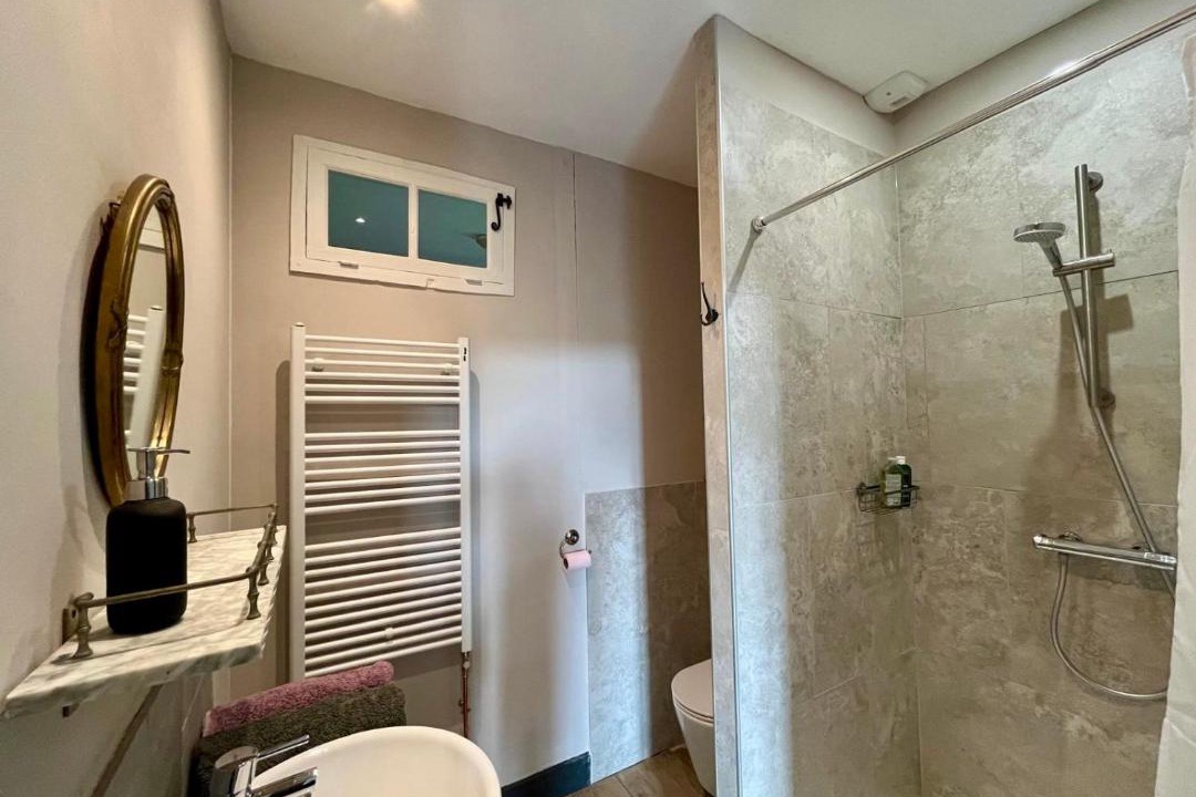 Photo of Bathroom in Saint-Martin-d'Ollieres