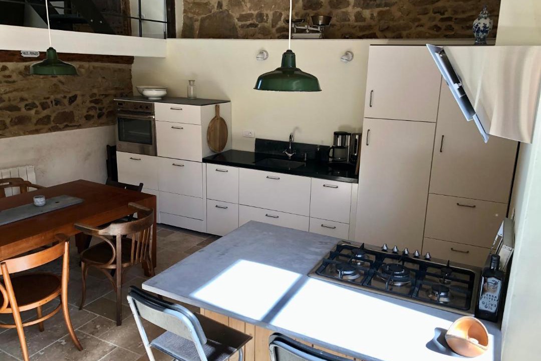 Photo of Kitchen in Saint-Martin-d'Ollieres