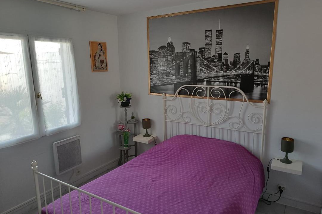 Photo of Bedroom in Chateauneuf-du-Rhone