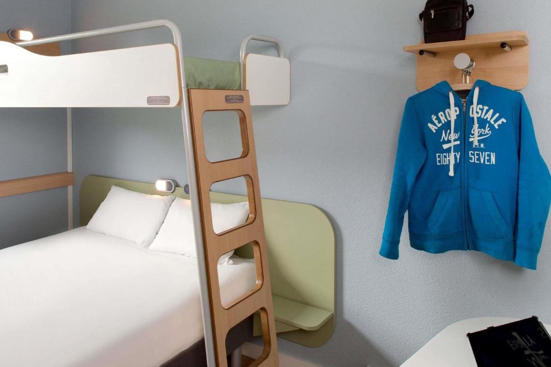 Photo of Bedroom in Montceau-les-Mines