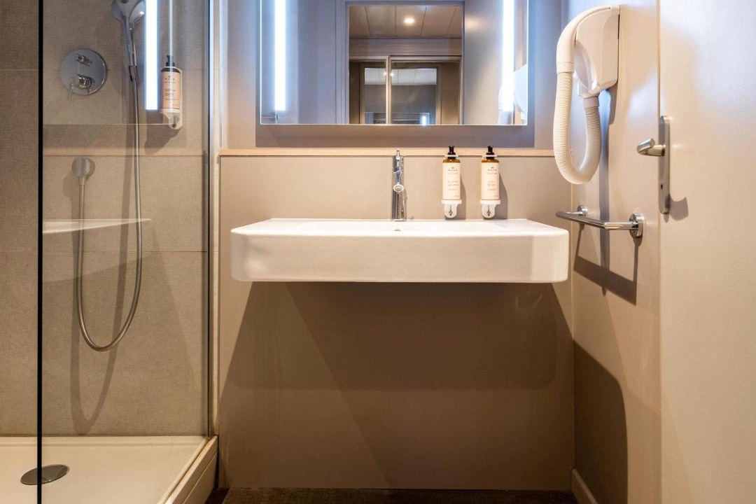 Photo of Bathroom in Meylan