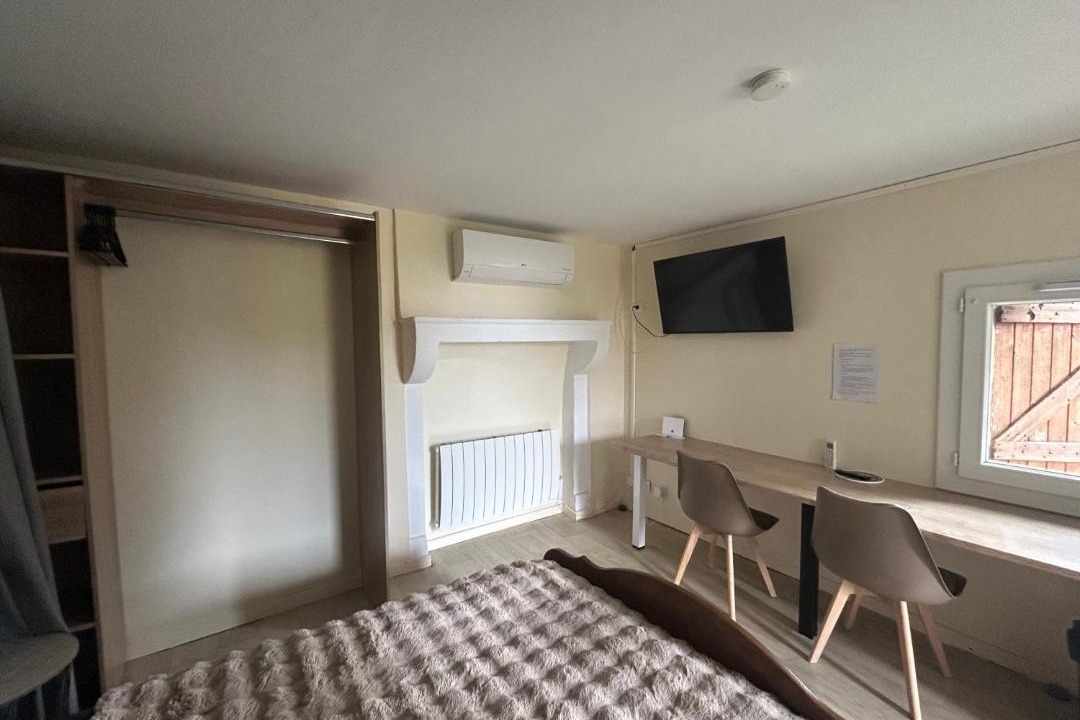 Photo of Bedroom in Saint-Vallier
