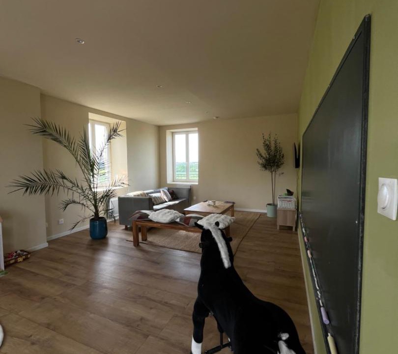 Photo of Livingroom in Cercy-la-Tour