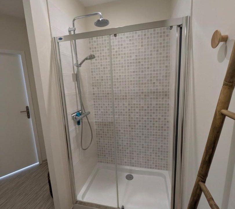 Photo of Bathroom in Bourbon-l'Archambault