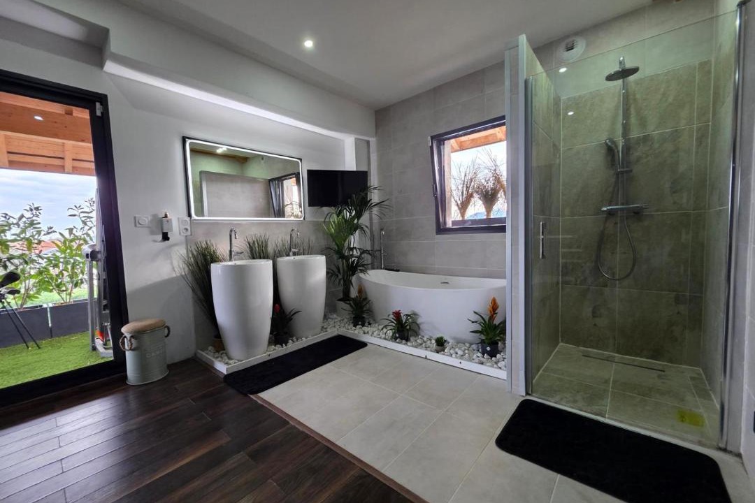 Photo of Bathroom in La Celle-sous-Gouzon