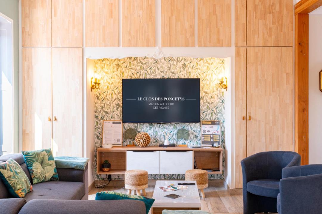 Photo of Livingroom in Davaye