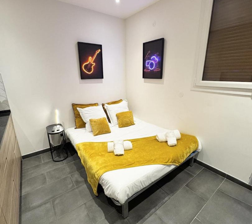 Photo of Bedroom in Antony