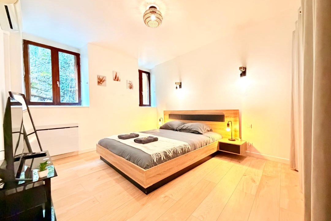 Photo of Bedroom in Besancon