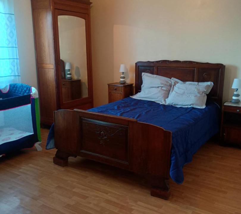 Photo of Bedroom in Lapalisse