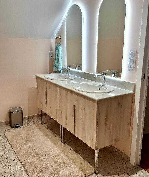 Photo of Bathroom in Montceau-les-Mines