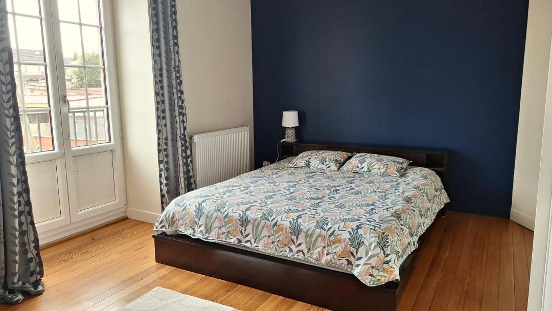 Photo of Bedroom in Montceau-les-Mines
