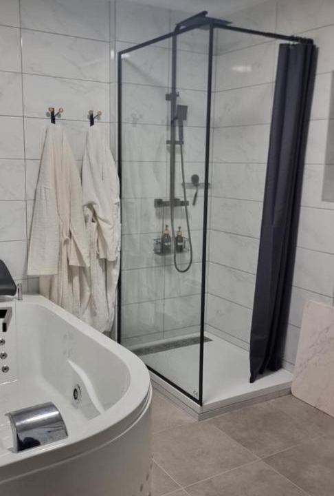 Photo of Bathroom in Charmes-sur-Rhone