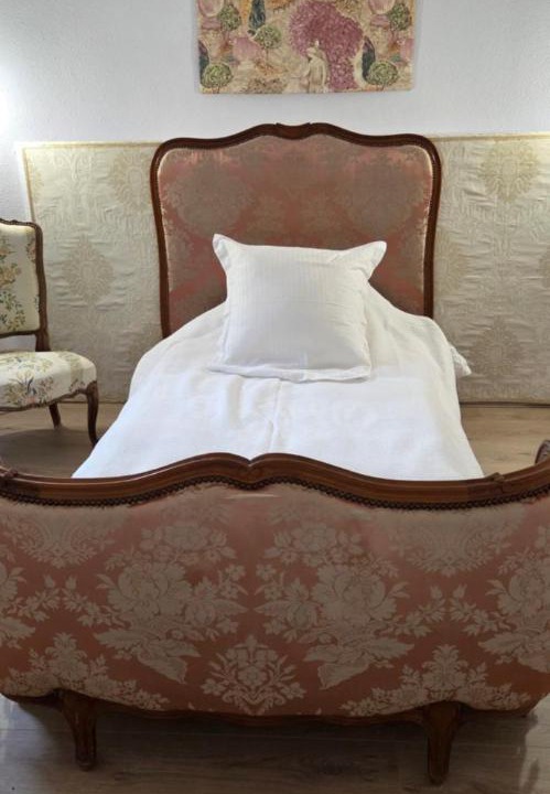 Photo of Bedroom in Louchy-Montfand