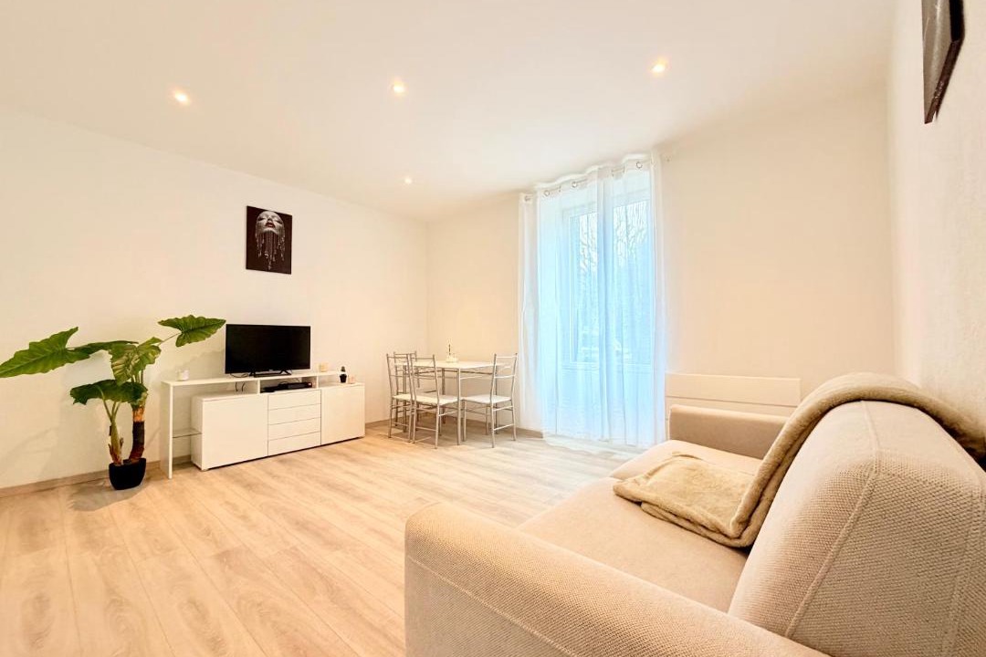 Photo of Livingroom in Besancon