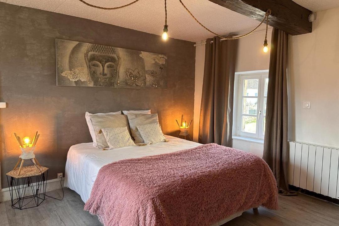 Photo of Bedroom in Besson