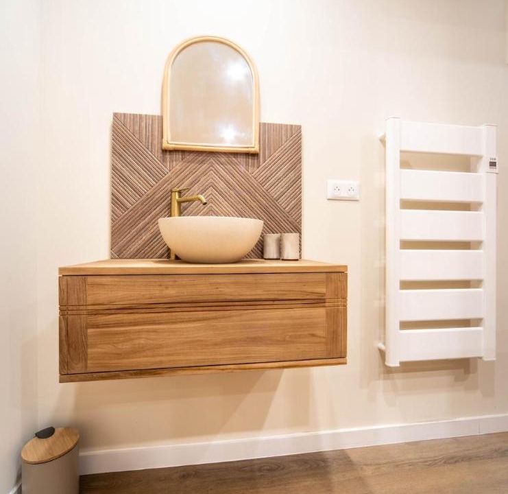 Photo of Bathroom in Centre