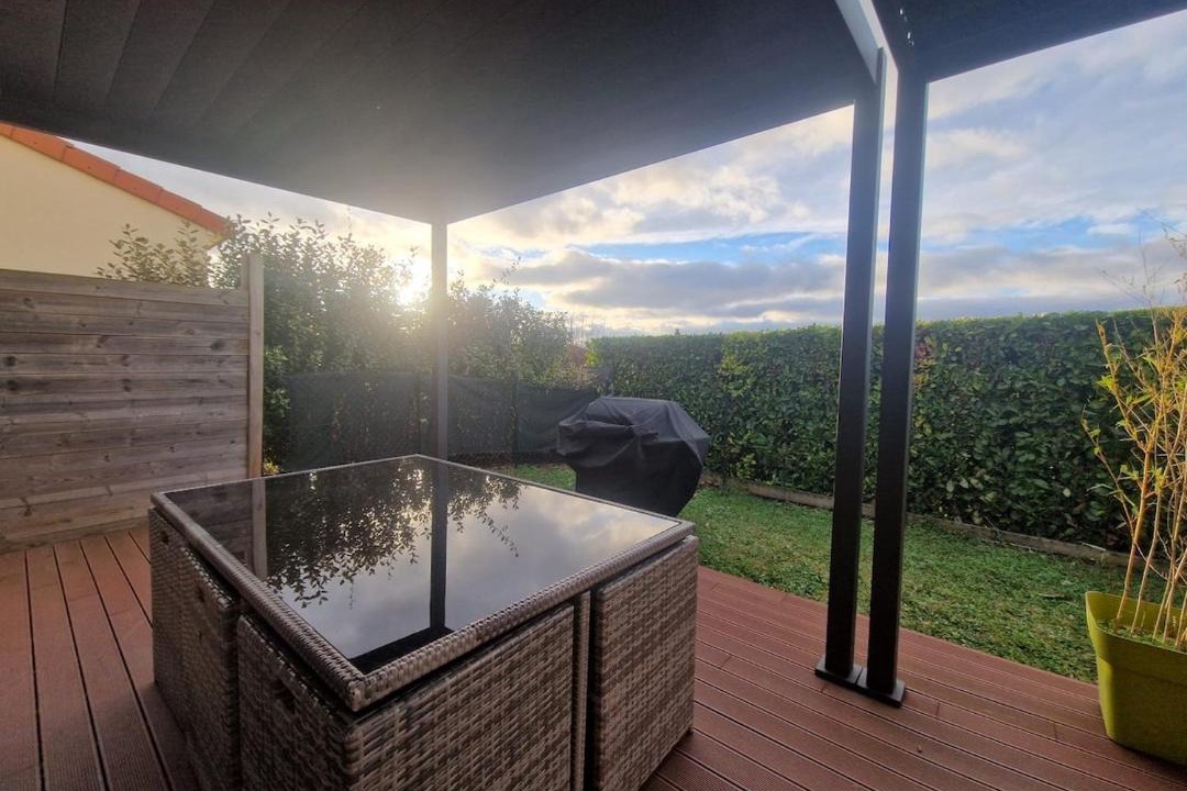 Photo of Patio Balcony in Pont-du-Chateau