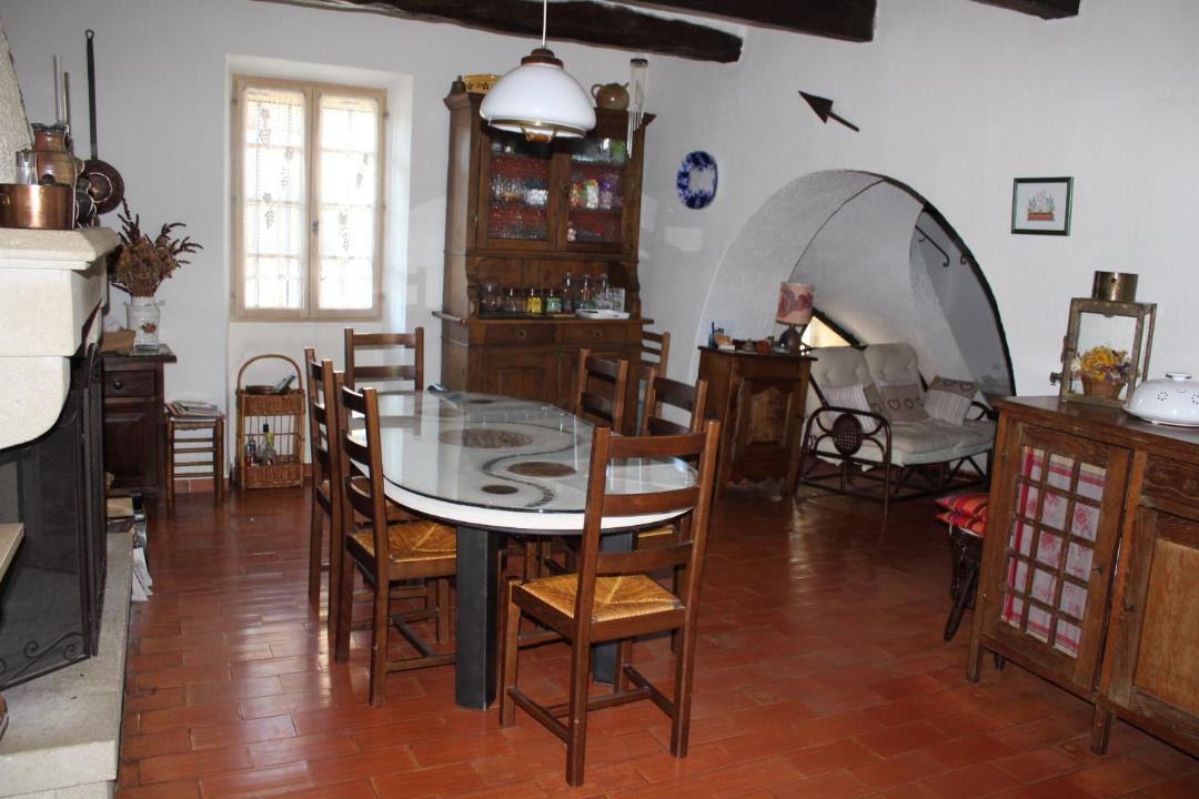 Photo of Kitchen in Entrechaux