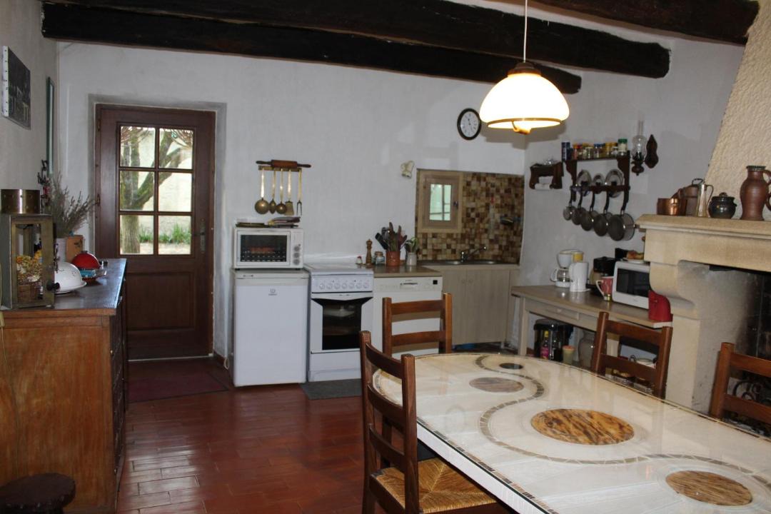 Photo of Kitchen in Entrechaux