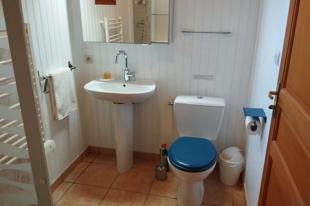 Photo of Bathroom in Lachapelle-Auzac