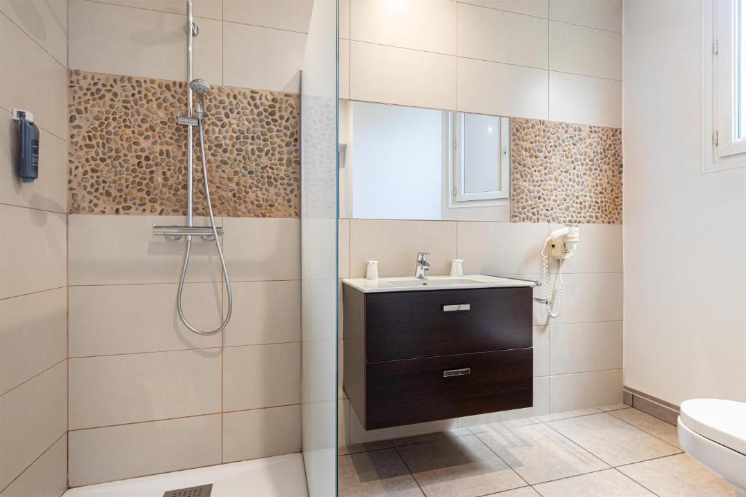 Photo of Bathroom in Le Puy-en-Velay