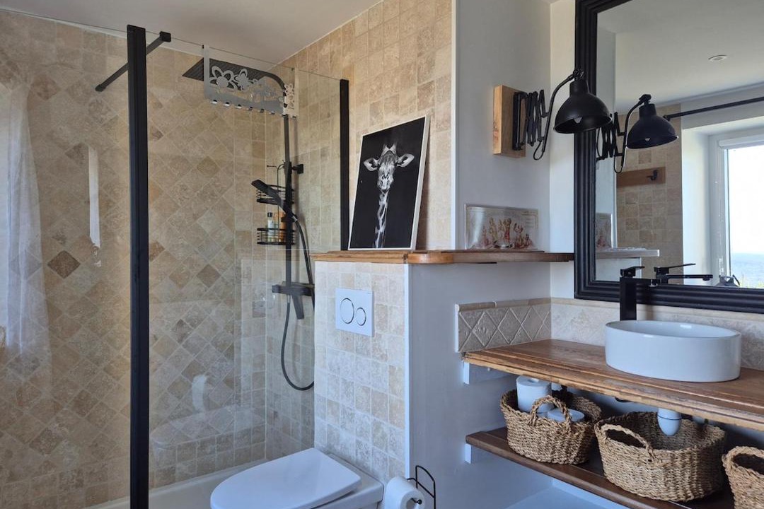 Photo of Bathroom in Ige