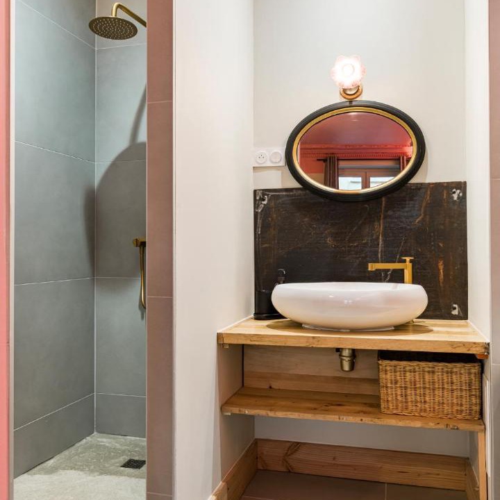 Photo of Bathroom in Charlieu