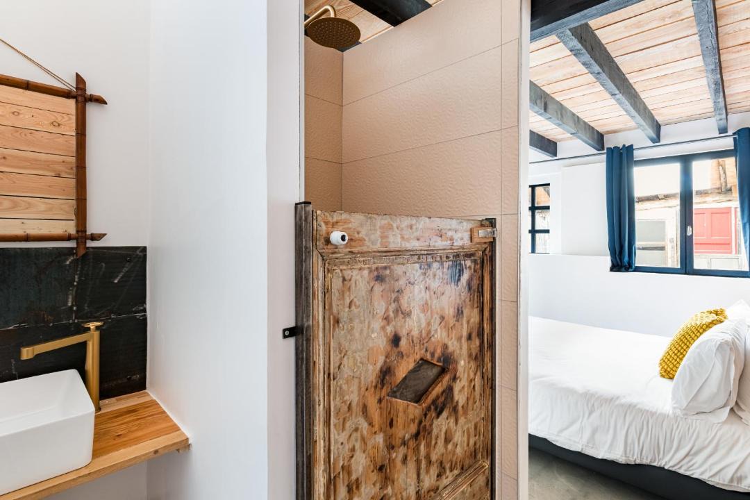 Photo of Bedroom in Charlieu