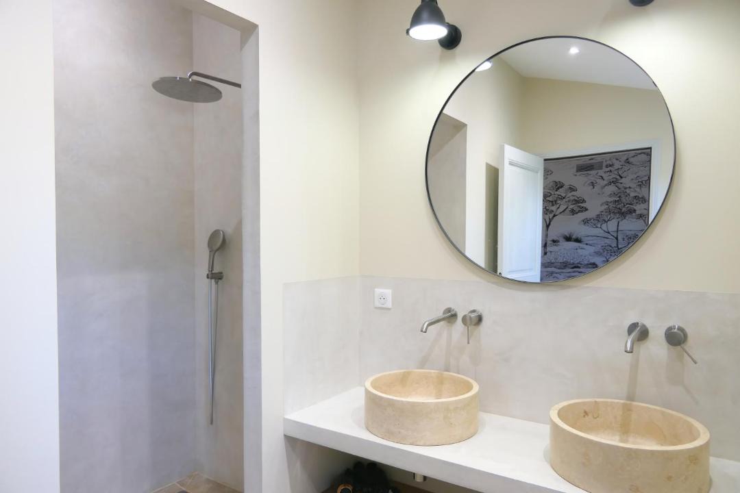 Photo of Bathroom in La Roque-sur-Pernes