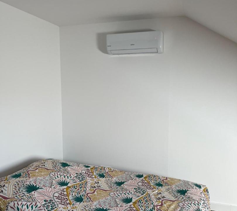 Photo of Bedroom in Montceau-les-Mines