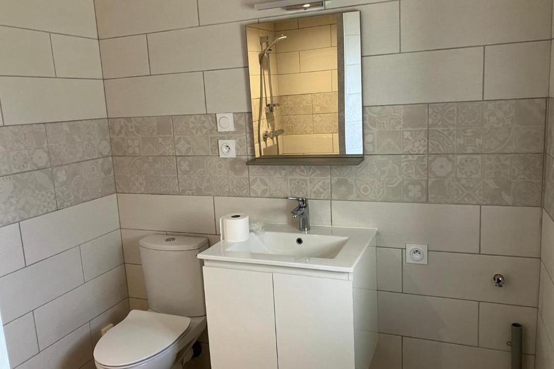 Photo of Bathroom in Molamboz
