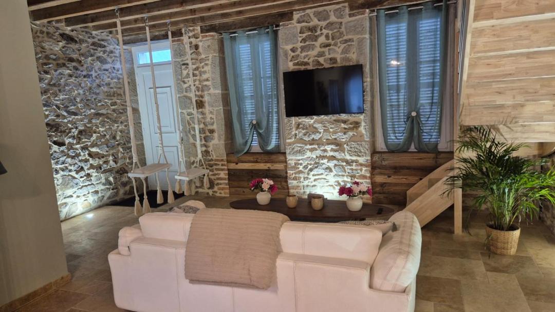 Photo of Livingroom in Autun