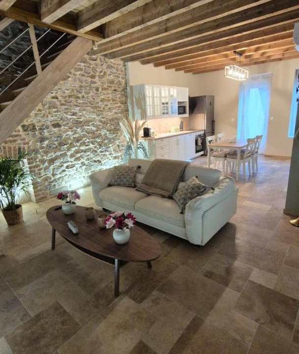Photo of Livingroom in Autun