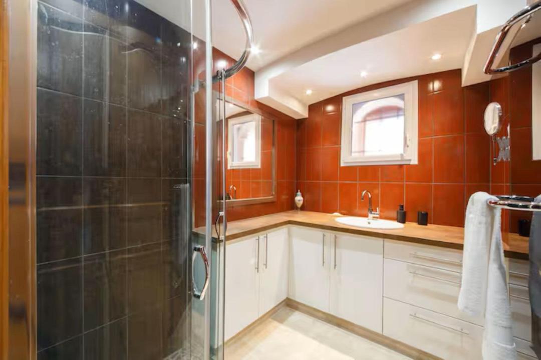 Photo of Bathroom in La Celle-sous-Gouzon