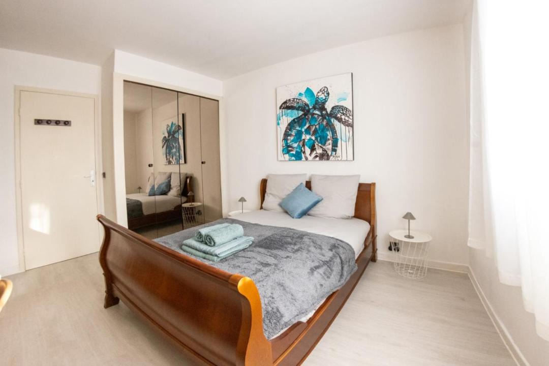 Photo of Bedroom in Dole