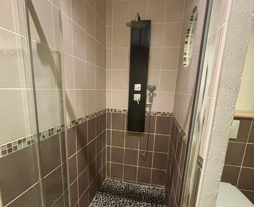 Photo of Bathroom in Crotenay