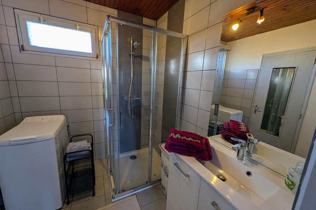 Photo of Bathroom in Venisey