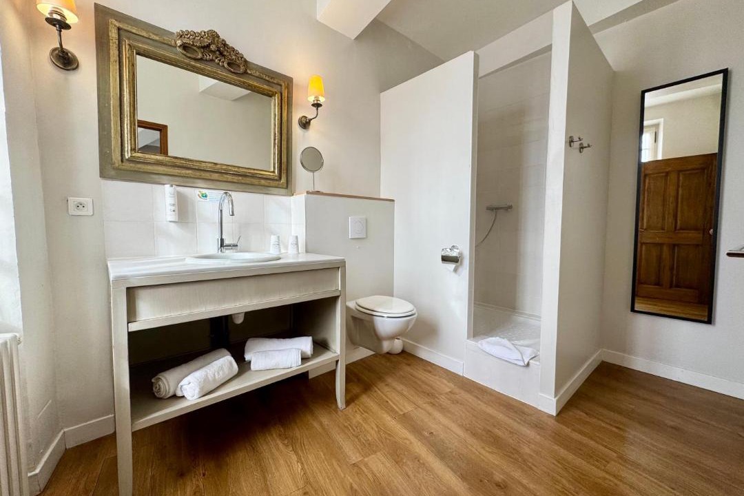 Photo of Bathroom in Visan
