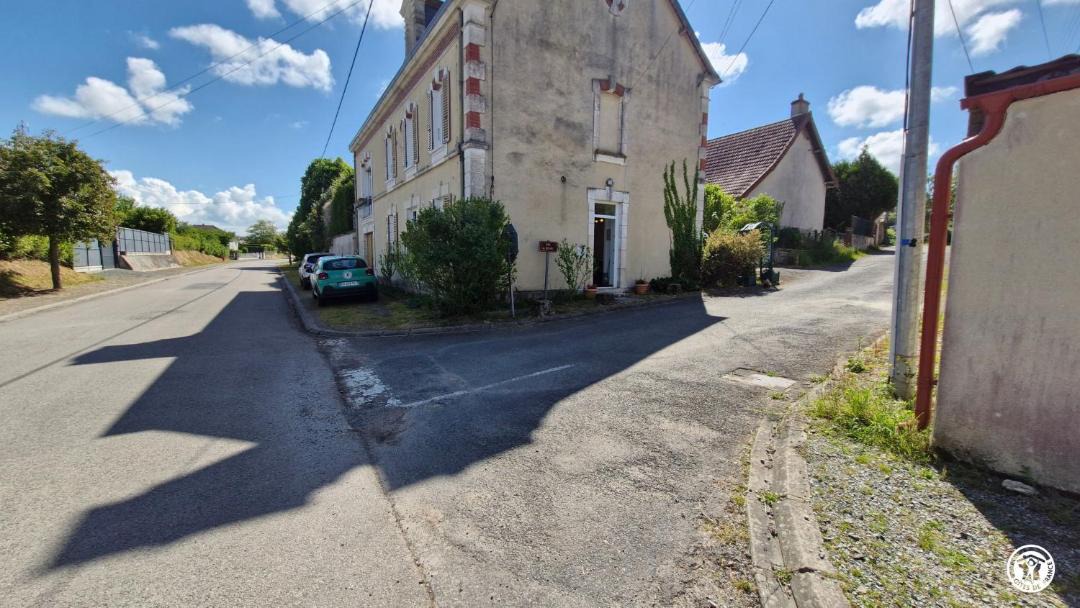 Photo of Buildings in Cossaye