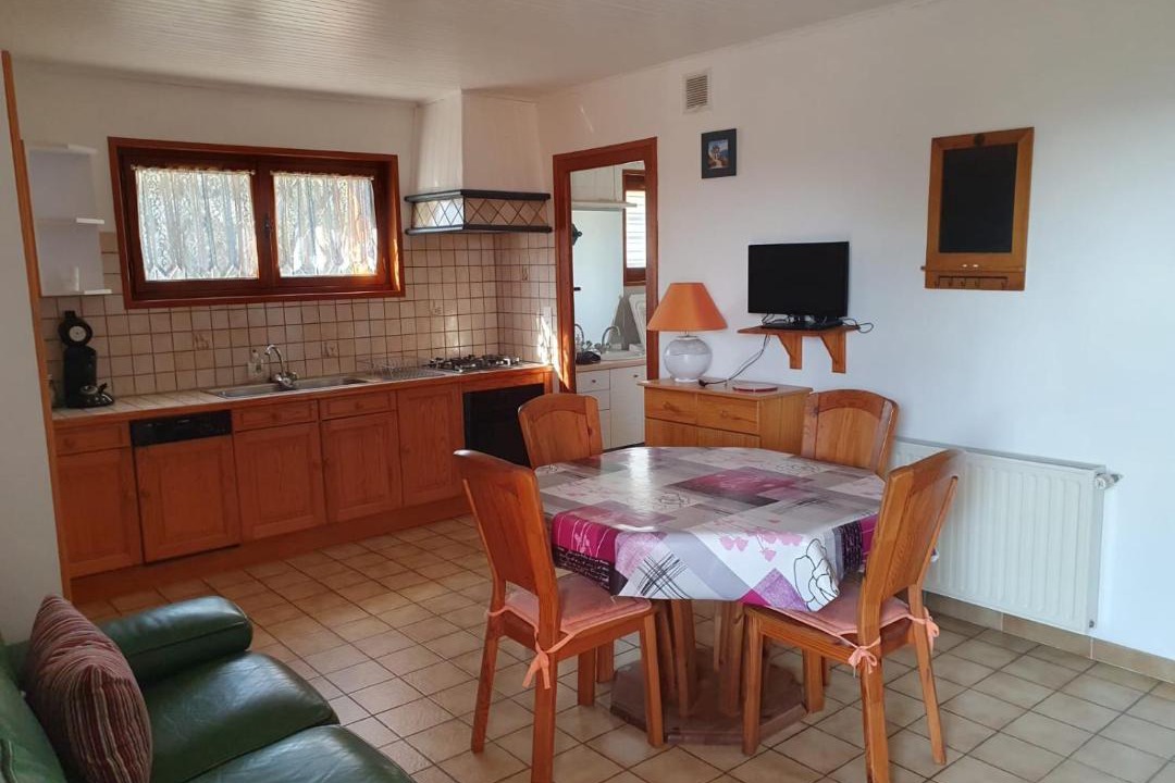 Photo of Kitchen in Saint-Genix-sur-Guiers