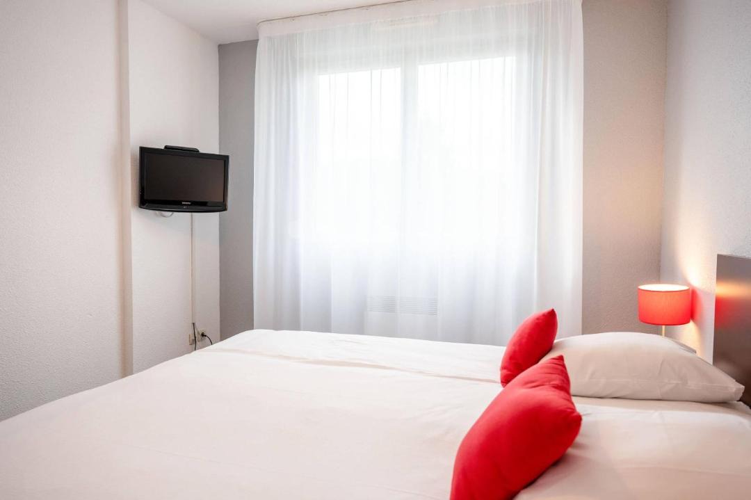 Photo of Bedroom in Up 1.5 Saint-Ferreol
