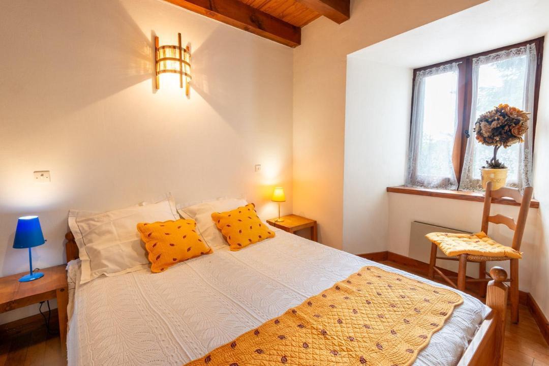Photo of Bedroom in Le Buisson