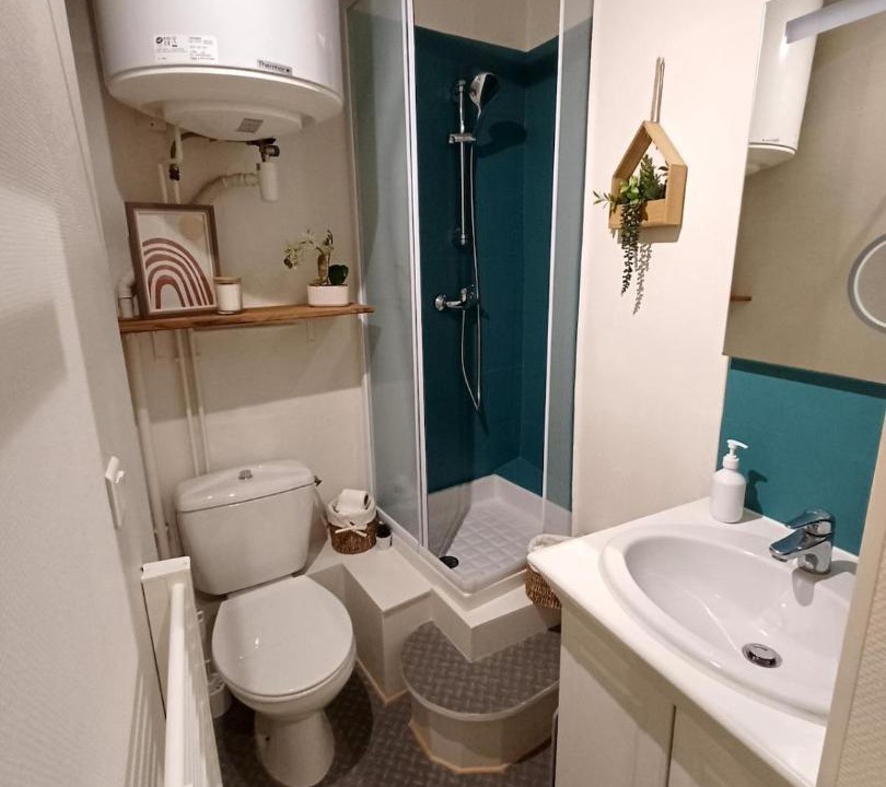 Photo of Bathroom in Centre