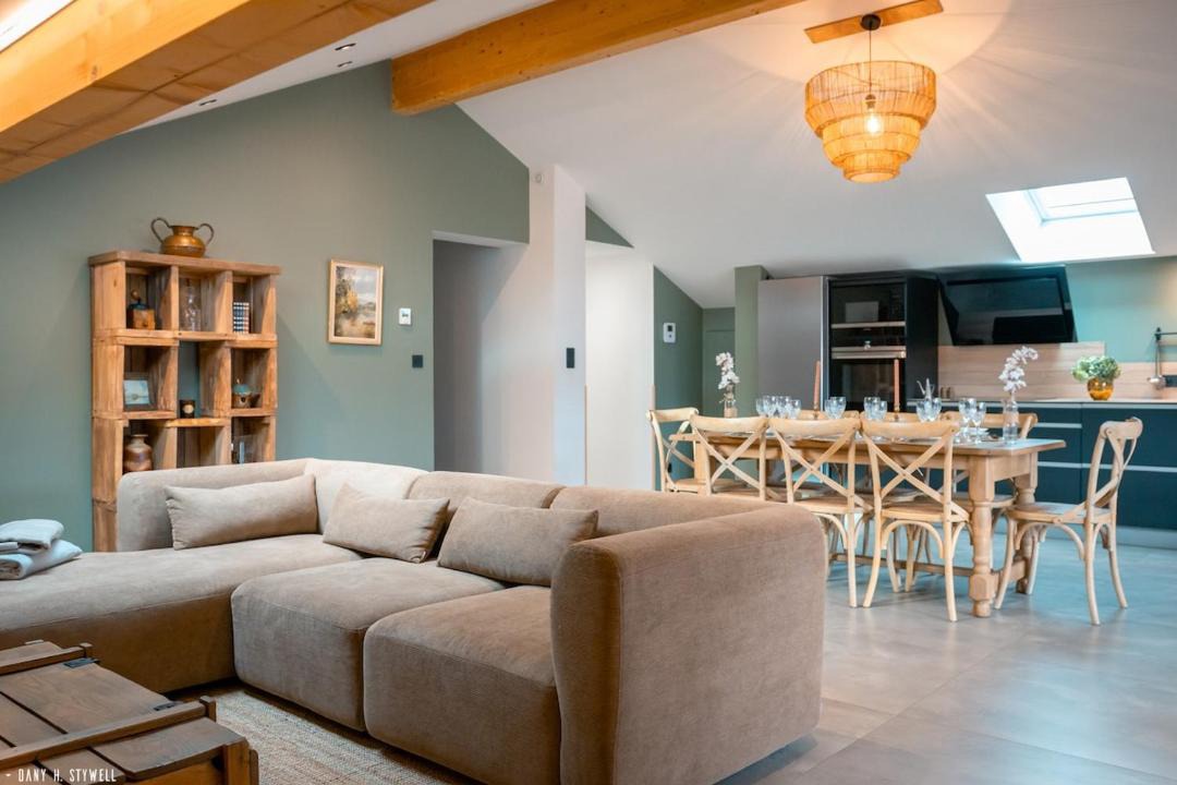 Photo of Livingroom in Saint-Point-Lac