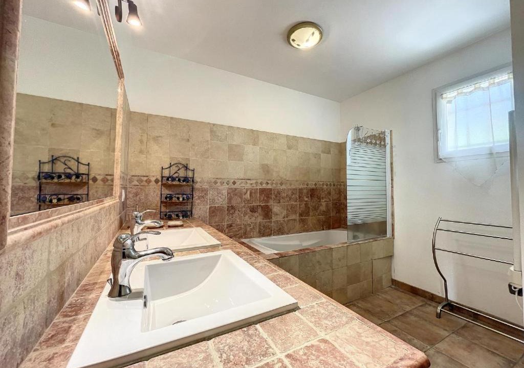 Photo of Bathroom in Bedoin