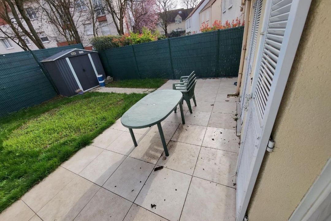 Photo of Patio Balcony in Rungis